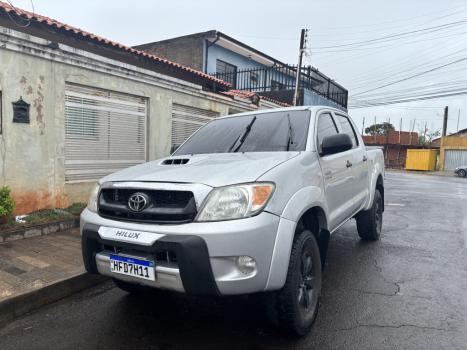 TOYOTA Hilux Caminhonete 3.0 16V 4P 4X4 SRV TURBO DIESEL CABINE DUPLA AUTOMTICO, Foto 1