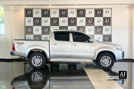 TOYOTA Hilux Caminhonete 3.0 4P 4X4 SRV TURBO DIESEL CABINE DUPLA AUTOMTICO, Foto 4