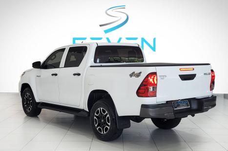 TOYOTA Hilux Caminhonete 2.8 16V  LOW M4FD 4X4 TURBO DIESEL CABINE DUPLA, Foto 6