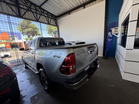 TOYOTA Hilux Caminhonete 2.8 16V SRV 4X4 DIESEL CABINE DUPLA AUTOMTICO, Foto 4