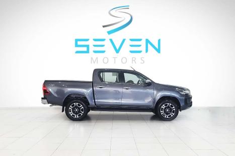 TOYOTA Hilux Caminhonete 2.8 16V SRX 4X4 DIESEL CABINE DUPLA AUTOMTICO, Foto 4