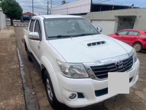 TOYOTA Hilux Caminhonete 3.0 4P 4X4 SRV TURBO DIESEL CABINE DUPLA AUTOMTICO, Foto 1