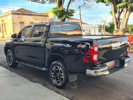 TOYOTA Hilux Caminhonete 2.8 16V SRX 4X4 DIESEL CABINE DUPLA AUTOMTICO, Foto 3