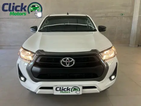 TOYOTA Hilux Caminhonete 2.8 16V 4P SR 4X4 DIESEL CHALLENGE CABINE DUPLA AUTOMTICO, Foto 4