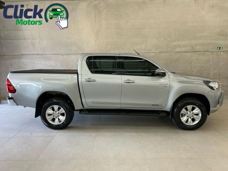 TOYOTA Hilux Caminhonete 2.7 16V 4P SR CABINE DUPLA, Foto 3