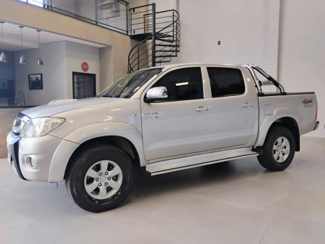 TOYOTA Hilux Caminhonete 3.0 4P 4X4 SRV TURBO DIESEL CABINE DUPLA AUTOMTICO, Foto 3