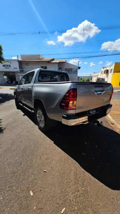 TOYOTA Hilux Caminhonete 2.7 16V 4P SR FLEX CABINE DUPLA AUTOMTICO, Foto 6