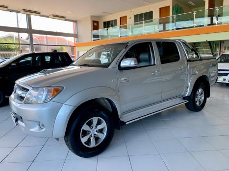 TOYOTA Hilux Caminhonete 3.0 4P 4X4 SRV TURBO DIESEL CABINE DUPLA, Foto 3