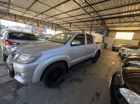 TOYOTA Hilux Caminhonete 3.0 16V 4P 4X4 SRV TURBO DIESEL CABINE DUPLA AUTOMTICO, Foto 3