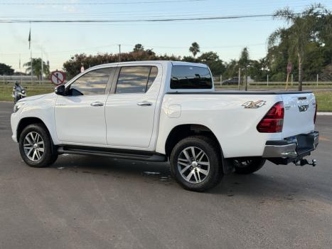 TOYOTA Hilux Caminhonete 2.8 16V SRX 4X4 TURBO DIESEL CABINE DUPLA AUTOMTICO, Foto 10