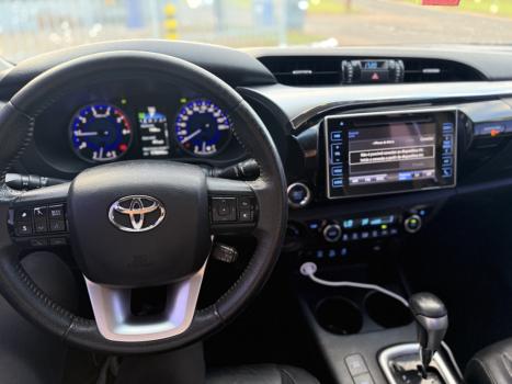 TOYOTA Hilux Caminhonete 2.8 16V SRX 4X4 TURBO DIESEL CABINE DUPLA AUTOMTICO, Foto 11