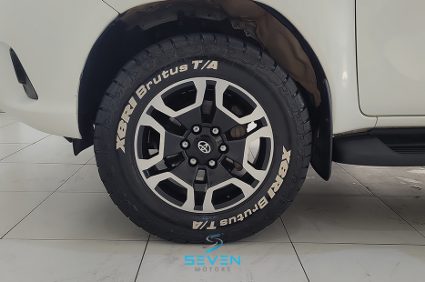 TOYOTA Hilux Caminhonete 2.8 16V SRV 4X4 DIESEL CABINE DUPLA AUTOMTICO, Foto 16