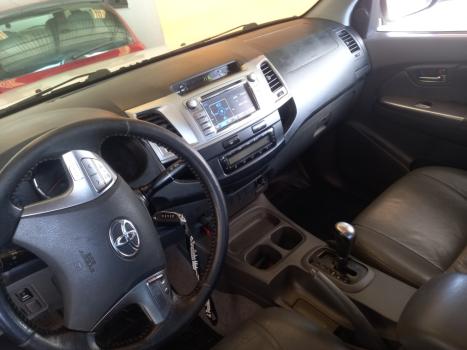 TOYOTA Hilux Caminhonete 2.7 16V 4P SRV FLEX 4X4  CABINE DUPLA AUTOMTICO, Foto 7