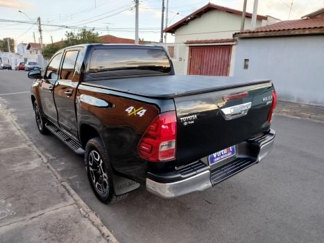 TOYOTA Hilux Caminhonete 2.7 16V 4P SRV FLEX 4X4  CABINE DUPLA AUTOMTICO, Foto 3