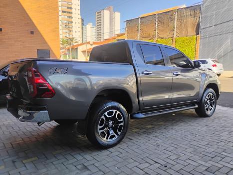 TOYOTA Hilux Caminhonete 2.8 16V SRX 4X4 DIESEL CABINE DUPLA AUTOMTICO, Foto 5