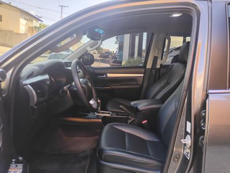 TOYOTA Hilux Caminhonete 2.8 16V SRX 4X4 DIESEL CABINE DUPLA AUTOMTICO, Foto 8