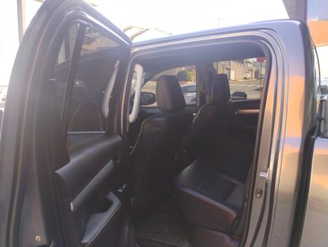 TOYOTA Hilux Caminhonete 2.8 16V SRX 4X4 DIESEL CABINE DUPLA AUTOMTICO, Foto 10