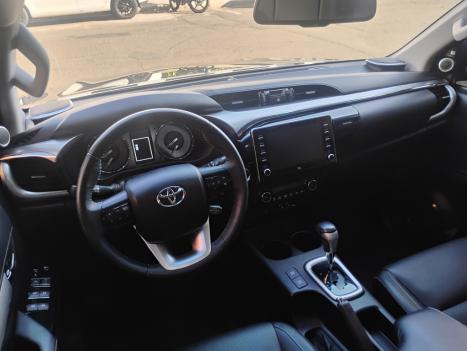 TOYOTA Hilux Caminhonete 2.8 16V SRX 4X4 DIESEL CABINE DUPLA AUTOMTICO, Foto 11