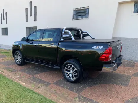 TOYOTA Hilux Caminhonete 2.8 16V SRX 4X4 TURBO DIESEL CABINE DUPLA AUTOMTICO, Foto 6