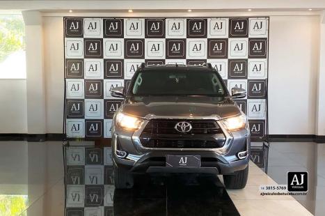 TOYOTA Hilux Caminhonete 2.7 16V 4P SRV FLEX CABINE DUPLA AUTOMTICO, Foto 2