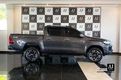 TOYOTA Hilux Caminhonete 2.7 16V 4P SRV FLEX CABINE DUPLA AUTOMTICO, Foto 4