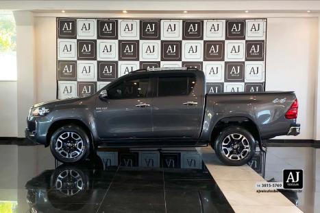 TOYOTA Hilux Caminhonete 2.7 16V 4P SRV FLEX CABINE DUPLA AUTOMTICO, Foto 5