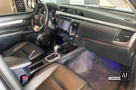 TOYOTA Hilux Caminhonete 2.7 16V 4P SRV FLEX CABINE DUPLA AUTOMTICO, Foto 11