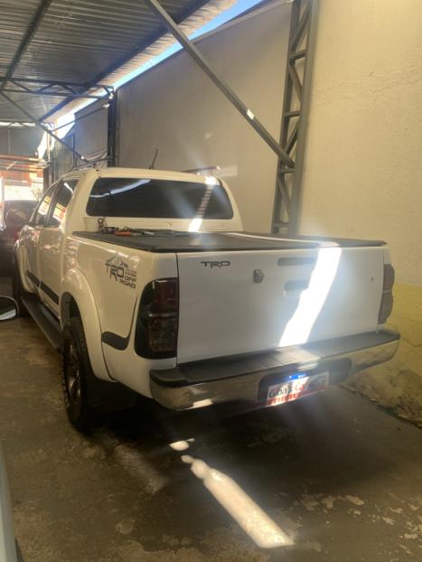 TOYOTA Hilux Caminhonete 3.0 4P 4X4 SRV TURBO DIESEL CABINE DUPLA AUTOMTICO, Foto 2
