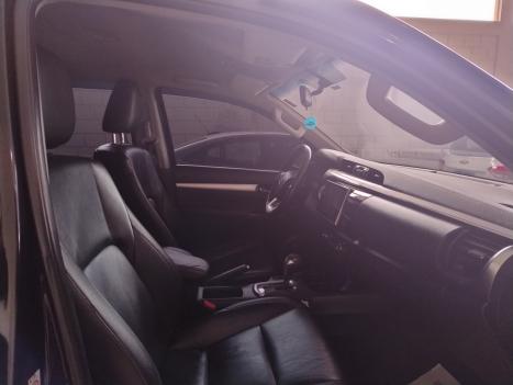 TOYOTA Hilux Caminhonete 2.8 16V SRX 4X4 DIESEL CABINE DUPLA AUTOMTICO, Foto 7