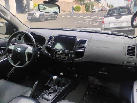 TOYOTA Hilux Caminhonete 2.8 16V SRV 4X4 DIESEL CABINE DUPLA AUTOMTICO, Foto 14