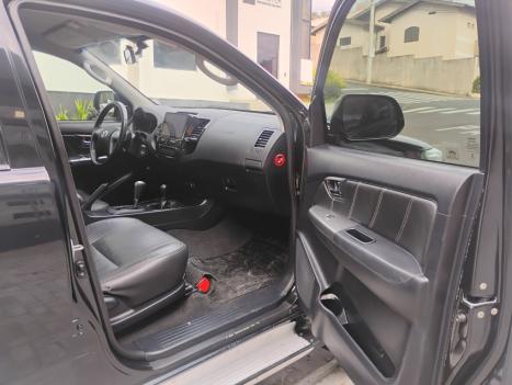 TOYOTA Hilux Caminhonete 2.8 16V SRV 4X4 DIESEL CABINE DUPLA AUTOMTICO, Foto 19
