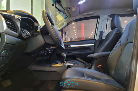 TOYOTA Hilux Caminhonete 2.8 16V SRV 4X4 DIESEL CABINE DUPLA AUTOMTICO, Foto 13
