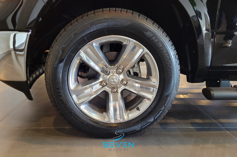 TOYOTA Hilux Caminhonete 2.8 16V 4P SR 4X4 DIESEL CABINE DUPLA AUTOMTICO, Foto 17