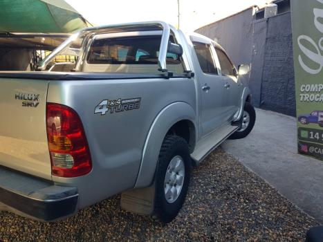 TOYOTA Hilux Caminhonete 3.0 4P 4X4 SRV TURBO DIESEL CABINE DUPLA LIMITED EDITION AUTOMTICO, Foto 3