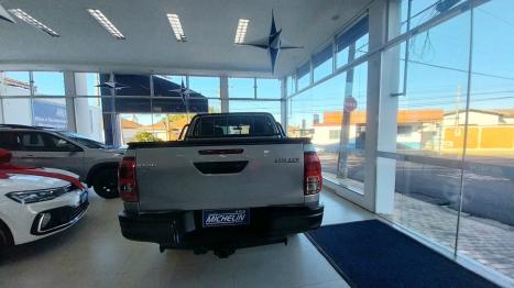 TOYOTA Hilux Caminhonete 2.8 4P 4X4 DIESEL CABINE DUPLA, Foto 3