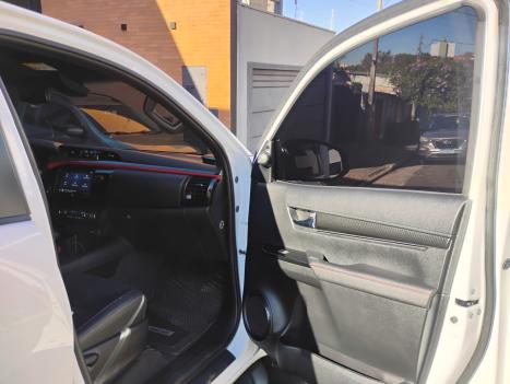 TOYOTA Hilux Caminhonete 2.8 16V GR SPORT 4X4 TURBO DIESEL CABINE DUPLA AUTOMTICO, Foto 18