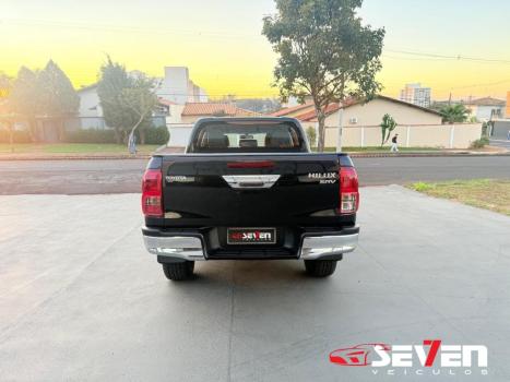 TOYOTA Hilux Caminhonete 2.7 16V 4P SRV FLEX CABINE DUPLA AUTOMTICO, Foto 4