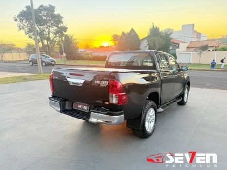 TOYOTA Hilux Caminhonete 2.7 16V 4P SRV FLEX CABINE DUPLA AUTOMTICO, Foto 5