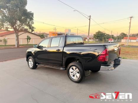 TOYOTA Hilux Caminhonete 2.7 16V 4P SRV FLEX CABINE DUPLA AUTOMTICO, Foto 8