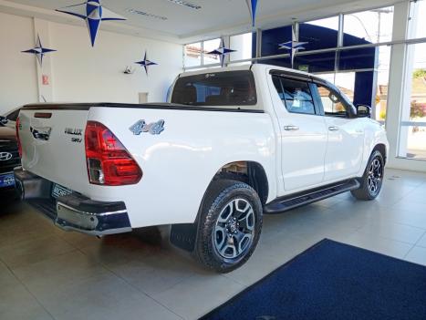 TOYOTA Hilux Caminhonete 2.8 16V SRV 4X4 DIESEL CABINE DUPLA AUTOMTICO, Foto 5