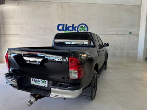 TOYOTA Hilux Caminhonete 2.8 16V SRV 4X4 DIESEL CABINE DUPLA AUTOMTICO, Foto 3