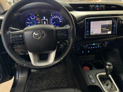 TOYOTA Hilux Caminhonete 2.8 16V SRV 4X4 DIESEL CABINE DUPLA AUTOMTICO, Foto 13