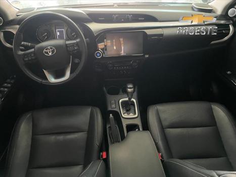 TOYOTA Hilux Caminhonete 2.8 16V SRX 4X4 TURBO DIESEL CABINE DUPLA AUTOMTICO, Foto 4