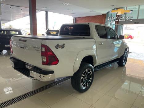 TOYOTA Hilux Caminhonete 2.8 16V SRX 4X4 TURBO DIESEL CABINE DUPLA AUTOMTICO, Foto 9