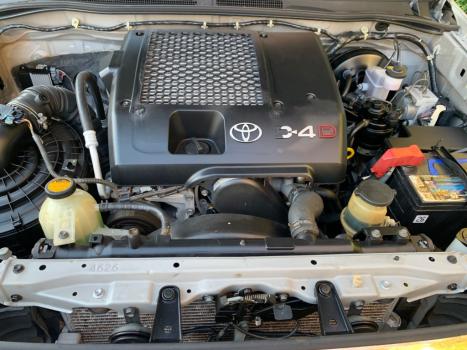 TOYOTA Hilux Caminhonete 3.0 16V 4P 4X4 SRV TURBO DIESEL CABINE DUPLA AUTOMTICO, Foto 7