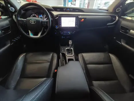 TOYOTA Hilux Caminhonete 2.8 16V SRX 4X4 TURBO DIESEL CABINE DUPLA AUTOMTICO, Foto 9