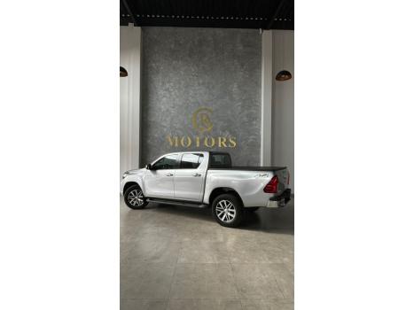 TOYOTA Hilux Caminhonete 2.7 16V 4P SRV FLEX 4X4  CABINE DUPLA AUTOMTICO, Foto 6