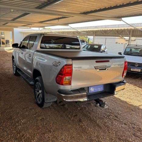 TOYOTA Hilux Caminhonete 2.8 16V 4P SRX DIESEL CABINE DUPLA, Foto 6