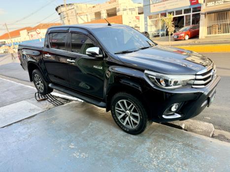 TOYOTA Hilux Caminhonete 2.8 16V SRX 4X4 TURBO DIESEL CABINE DUPLA AUTOMTICO, Foto 4