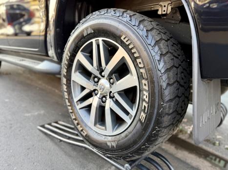 TOYOTA Hilux Caminhonete 2.8 16V SRX 4X4 TURBO DIESEL CABINE DUPLA AUTOMTICO, Foto 13